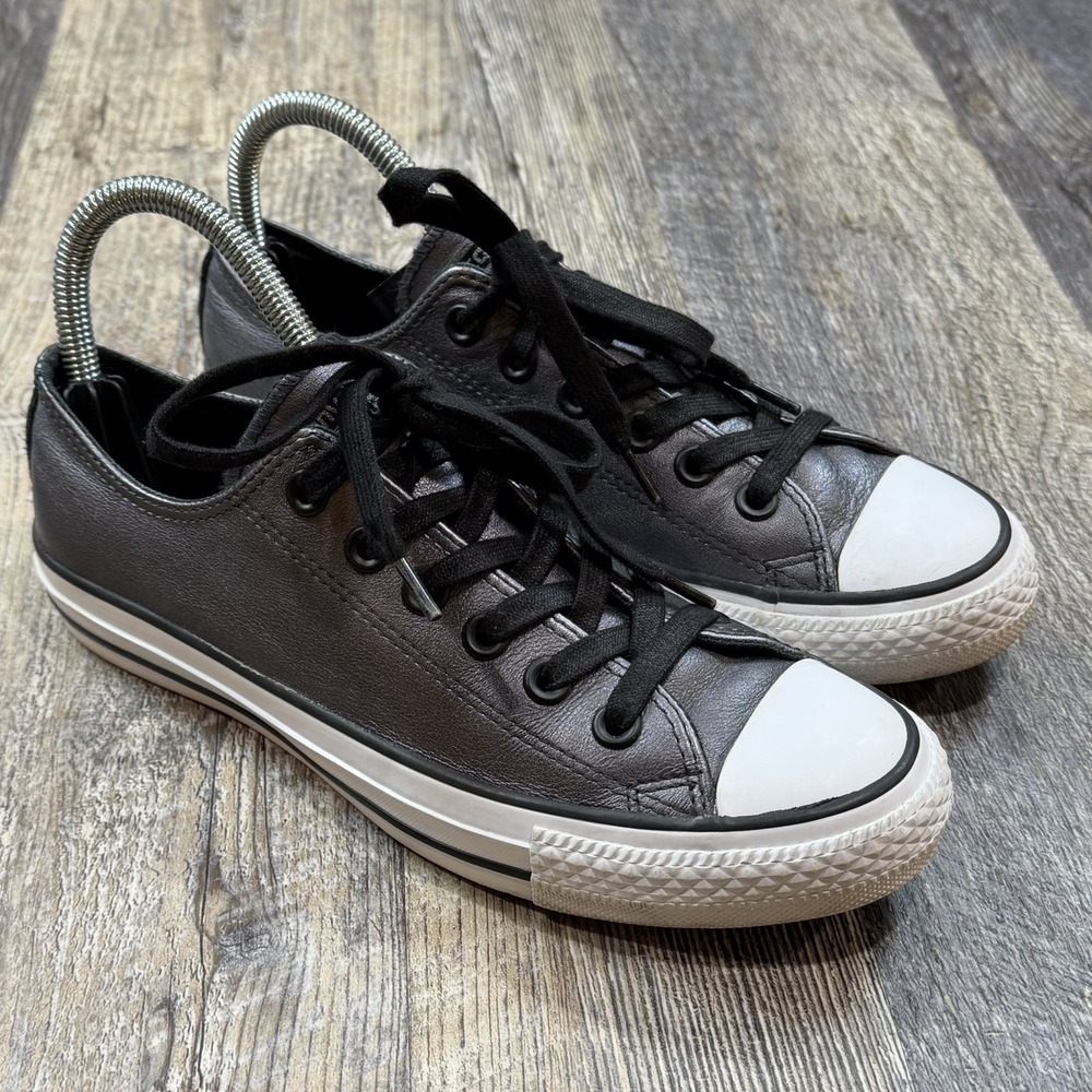 Converse Chuck Taylor All Star‎ Low Top Gunmetal Metallic Leather Sneakers 6.5